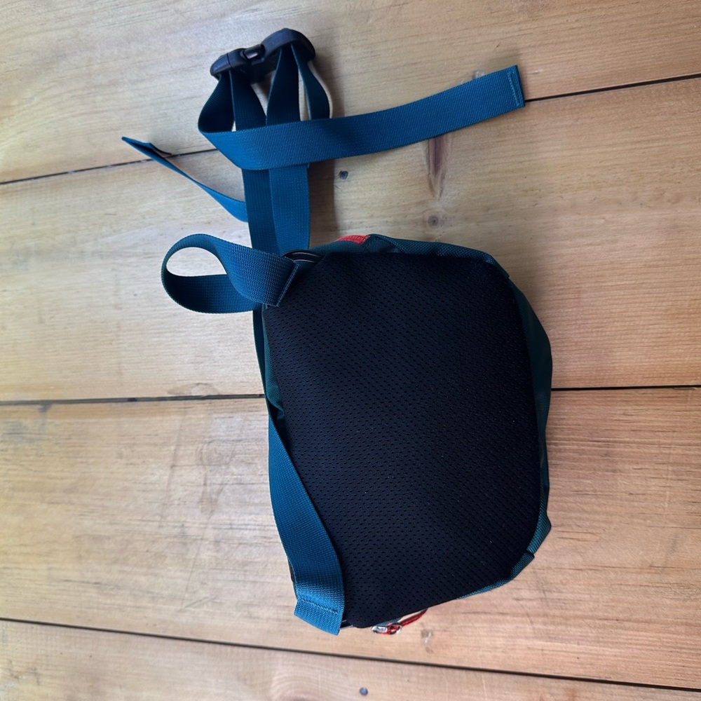 Arc'teryx Maka 1 Waist Sling Bag Pack Teal Pink Crossbody Outdoor Gorpcore - Picture 4 of 8